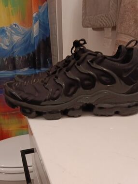 Nike Vapormax Plus Triple Black Mens Size 11.5